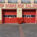 budynek remizy strażackiej z dwoma garażami