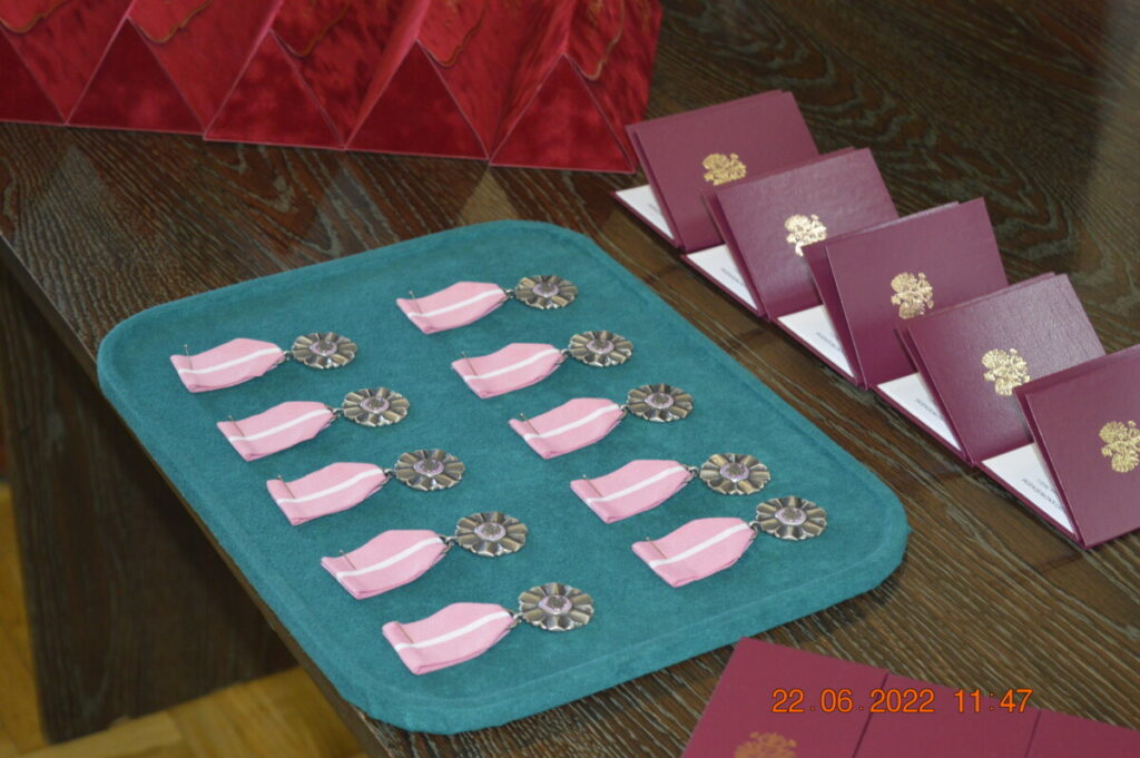 _DSC0319 Zdjęcia przedstawiają dostojnych jubilatów, którzy wysłuchali życzeń i słów najwyższego szacunku, uznania i podziękowania za trwałość małżeństwa i rodziny.