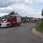 wóz strażacki na drodze