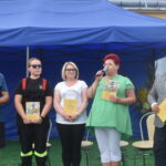 trzy kobiety i dwóch mężczyzn