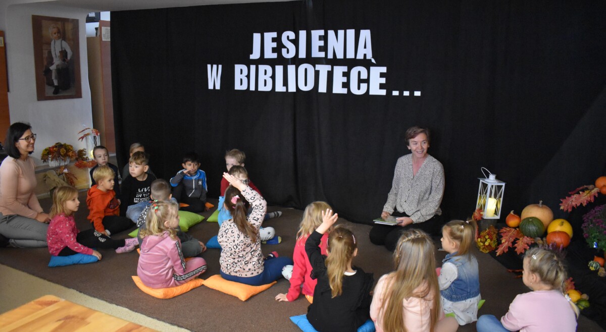 W czwartkowy ranek Gminna Biblioteka Publiczna przyjęła dwie grupy uczniów ze Szkoły Podstawowej im. Marii Kownackiej z Mlęcina.