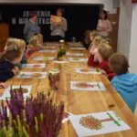 W czwartkowy ranek Gminna Biblioteka Publiczna przyjęła dwie grupy uczniów ze Szkoły Podstawowej im. Marii Kownackiej z Mlęcina.