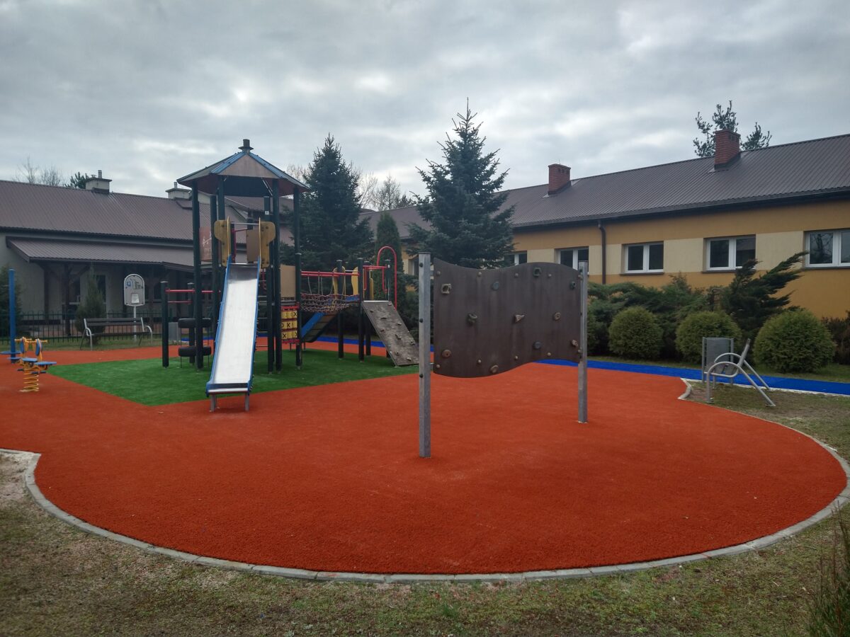 Zabawki na placu zabaw