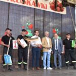 dziewczynka pokaz moda