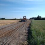 droga, ciagnik pole niebo