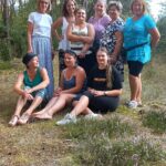 372002511_613155220867899_7057230416112526713_n kobiety las niebo