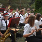 orkiestra koncert białe koszule