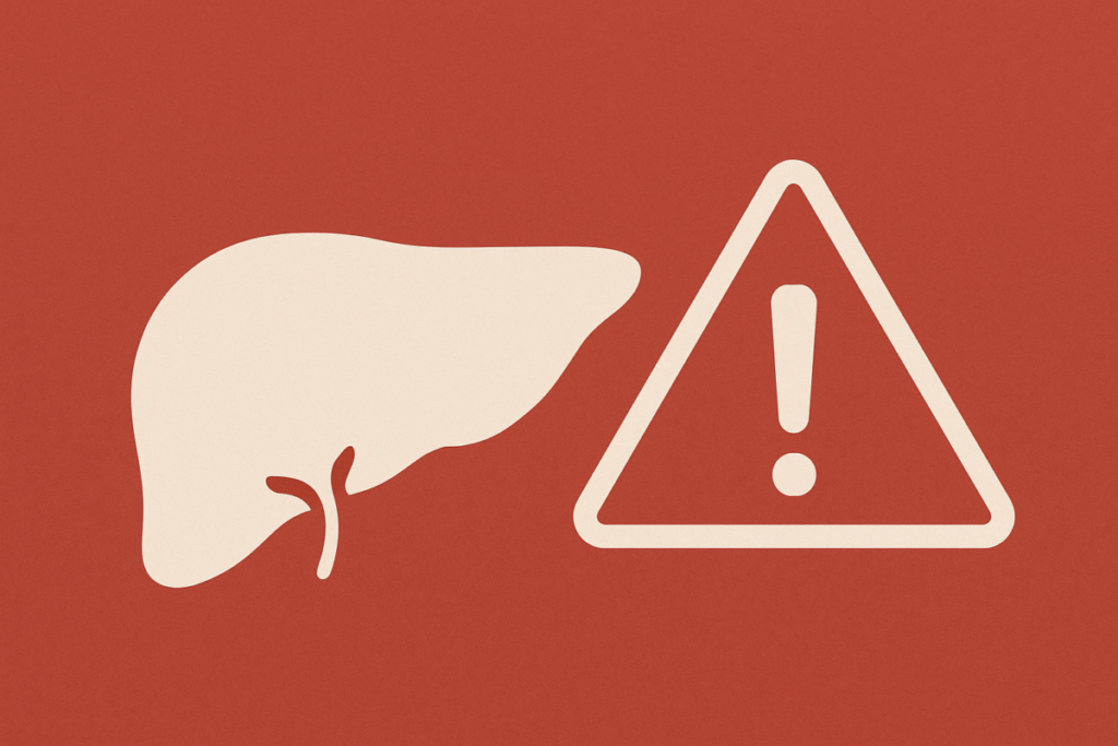 Ikona wątroby obok trójkąta ostrzegawczego z wykrzyknikiem, na czerwonym tle. Kolory: beż i czerwony. Symbol zdrowia wątroby.